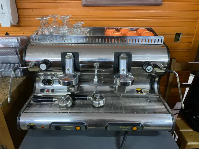 Máquina de expresso Itáliana