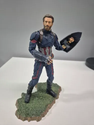 Capitão América guerra infinita marvel select 