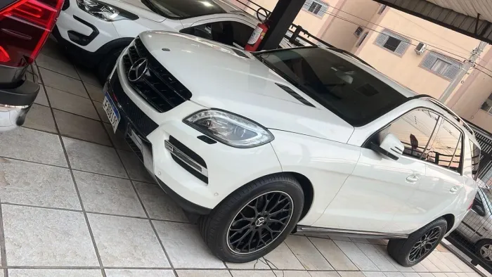 Mercedes-Benz ML-350 Sport CGI 3.5 V6 306cv 4X4 Aut. 2013
