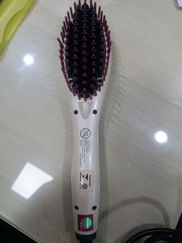 Escova alisadora de cabelo