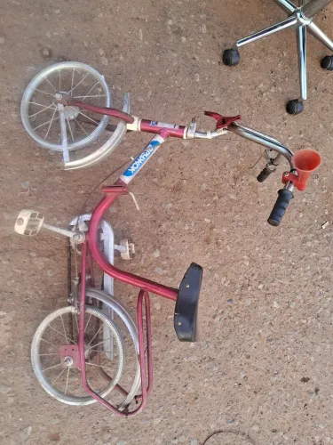 Bicicleta antiga da Ucrânia