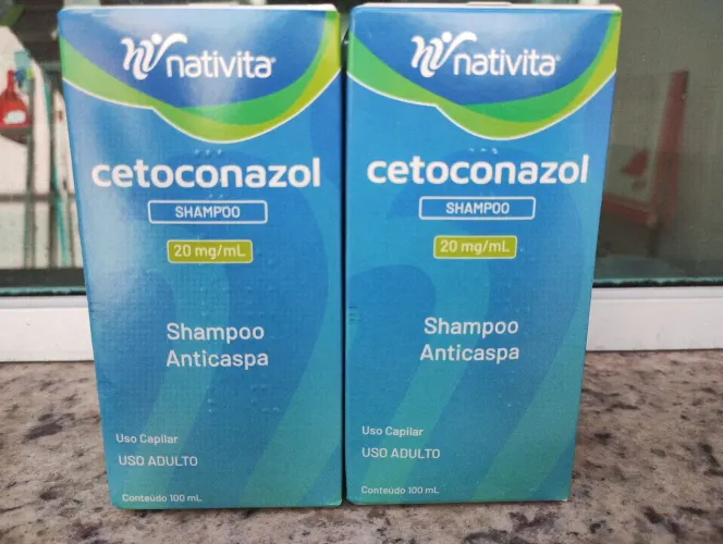 Shampoo anticaspa cetoconazol (02 unidades)