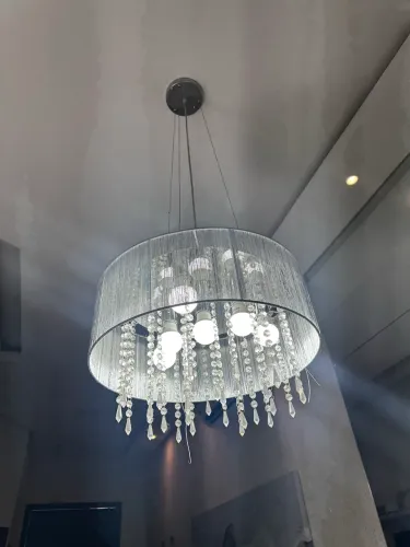 Lustre com 6 lâmpadas