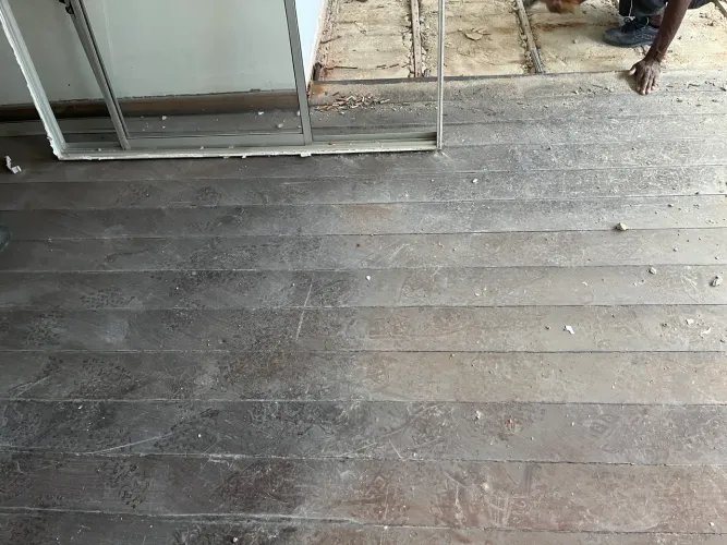 Madeira tábua corrida de jatobá antigo ou peroba 15 cm largura 2 espessura. Tenho 90 m2