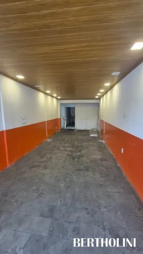 Loja em ótima localização frente a um grande fluxo de veículos em Resende