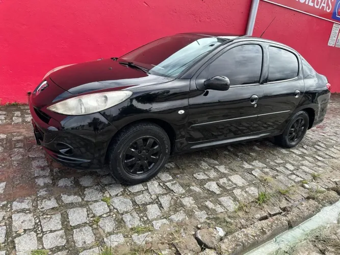 Peugeot 207 Sed. Passion XR Sport 1.4 Flex 8V 4P 2011