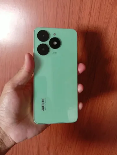 Aparelho da marca Intel modelo A70 256Gb 8 de RAM