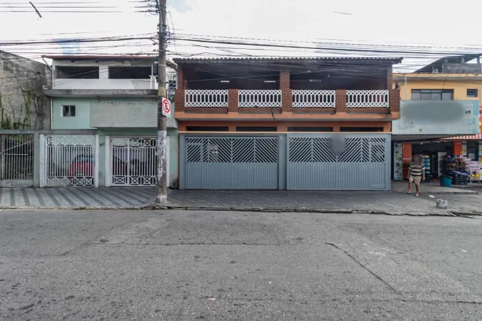 Casa comercial na Rua Maria Baumann Mendonça, 937 300 m²