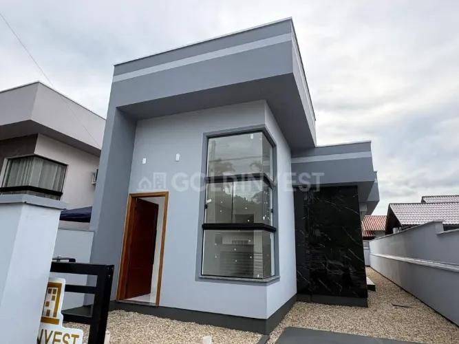 Casa à Venda com 2 Quartos sendo 1 Suíte em Nova Trento no Bairro Trinta Reis