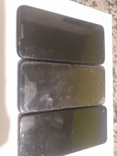 Celular (para retirada de peça)