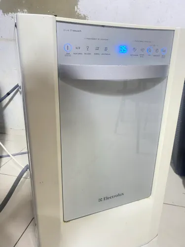 Vendo máquina de lava louça ela parou é eu não tenho interesse de consertar.