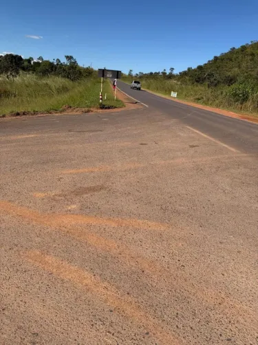 LOTE À VENDA ÁS MARGENS DA DF-250!!!