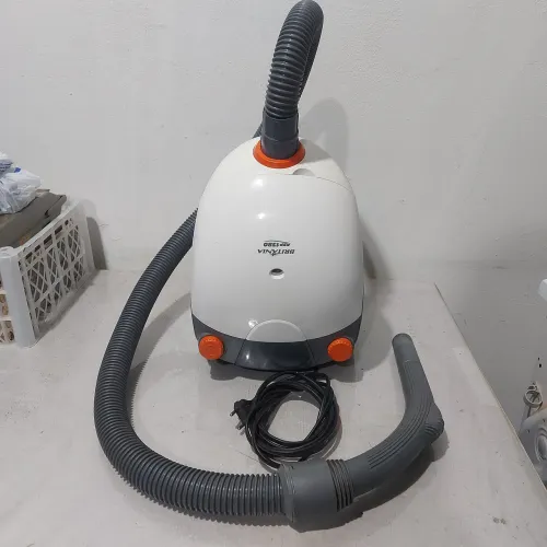 VENDO Aspirador de pó Britânia ASP1380 sem acessórios 
