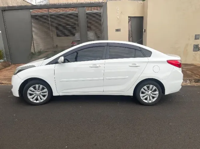 Hyundai HB20S C.plus/c.style 1.6 Flex 16V Mec.4p 2016
