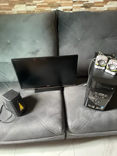 VENDO COMPUTADOR