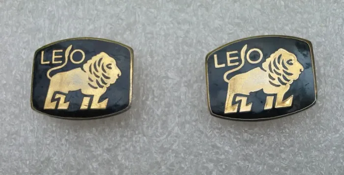 Par de Abotoaduras Vintage - Signo de Leão - Anos 1980