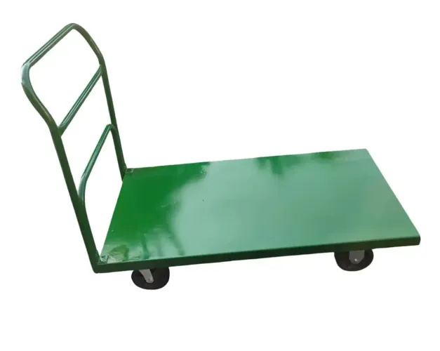 Carrinho plataforma para logística sobre encomenda