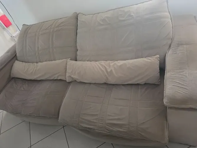 Sofá retrátil usado