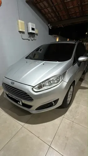 Ford Fiesta SE 1.6 8V Flex 5P 2014