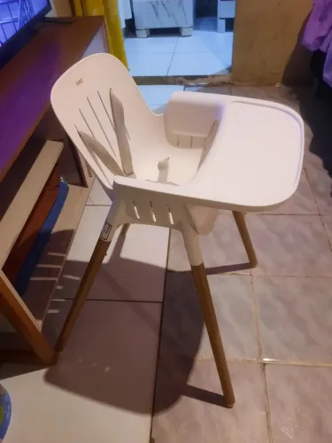 Cadeira de alimentação para bebê 