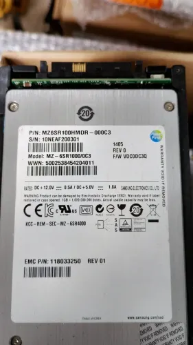 SSD sas planet First 100gb pn: mz6sr100hmdr-000c3 a partir