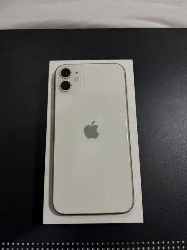 iPhone 11 - 64Gb