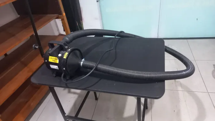 Mesa para tosa e soprador