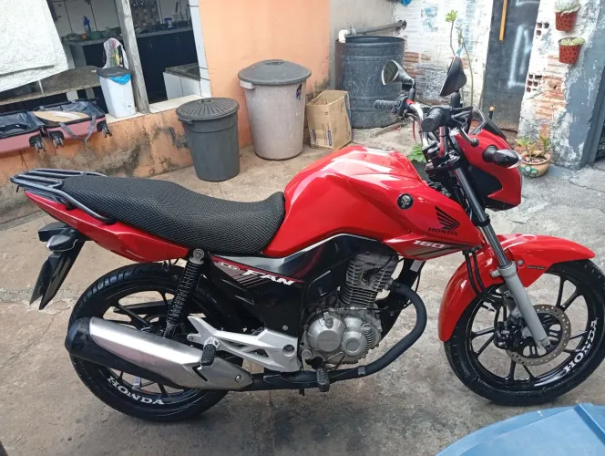 Moto fan 160 vermelho