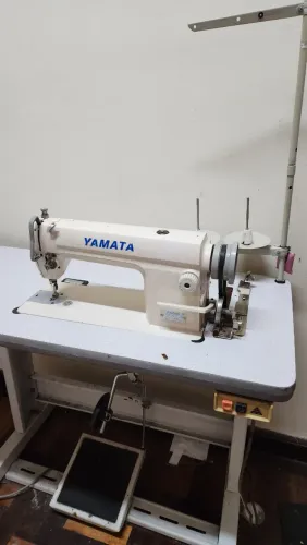 Máquina Reta Industrial Yamata usada