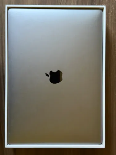 MacBook Air M1 2020 8GB 256GB - Excelente Estado