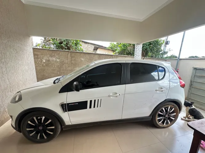 Fiat Palio Sporting 1.6 Flex 16V 5P 2016