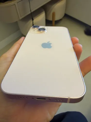 iPhone 13