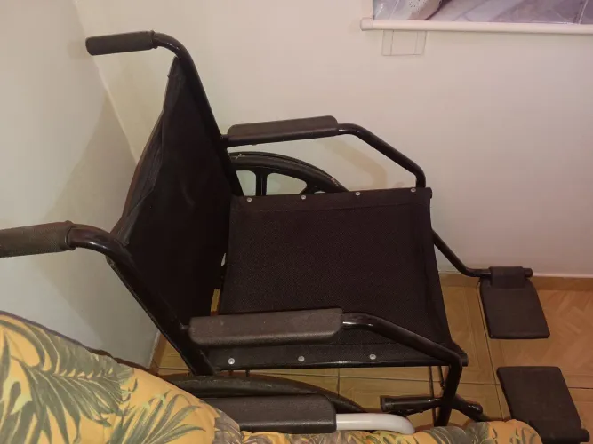 Cadeira de rodas super nova 