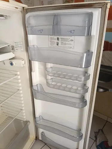 Freezer Geladeira Cônsul 220v 