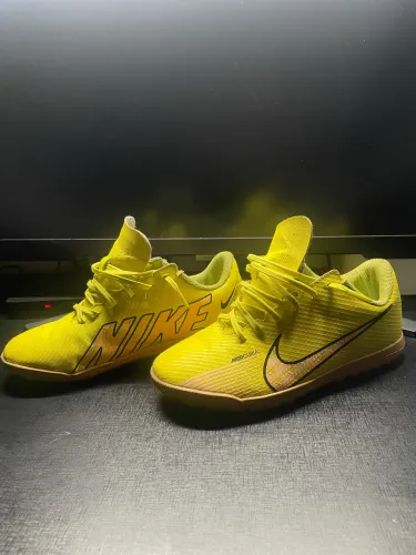 Chuteira Nike mercurial vapor 15 society