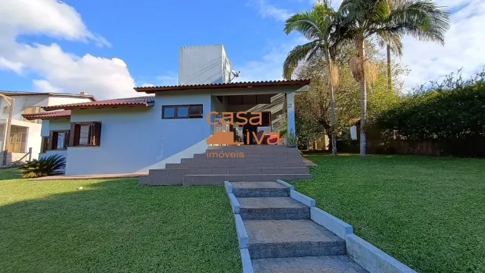 Casa 4 dormitórios no Condado de Castella em Viamão