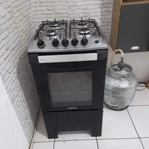 Fogão 4 Bocas a Gás Itatiaia New Dream Acendimento Automático e Forno Limpa Fácil