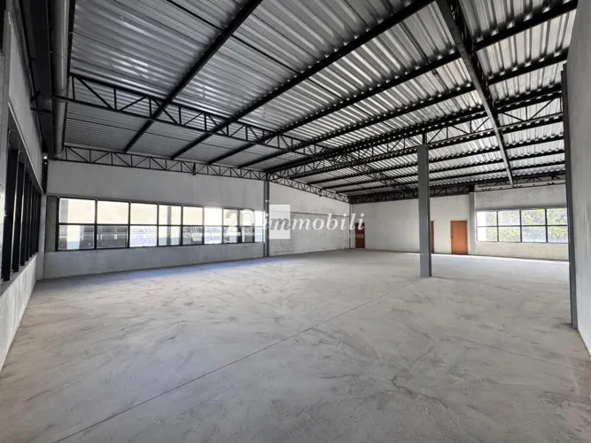 Sobreloja para alugar em Carapicuíba, Granja Viana, com 860 m², Alphaville Granja Viana