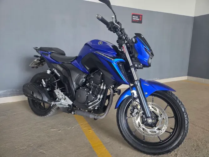 Yamaha FZ25