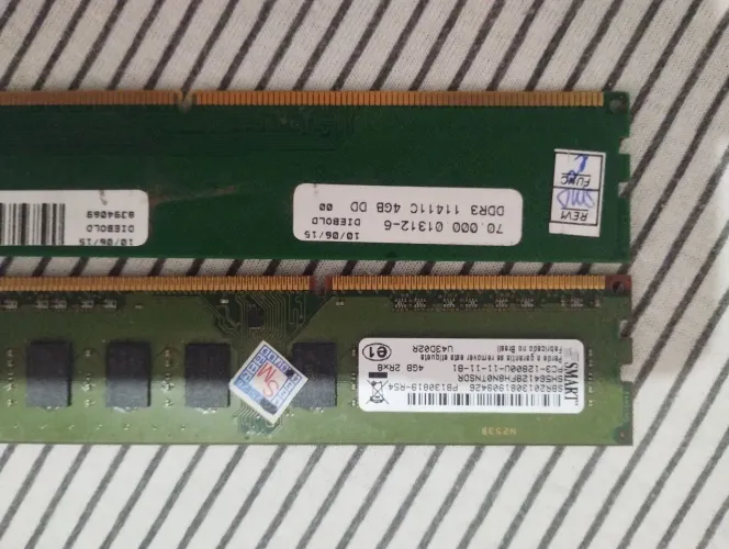 Duas memória ddr3 4g total 8g