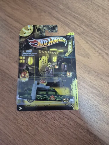 Hot Wheels Ghostbusters Ecto-1 - Happy Halloween