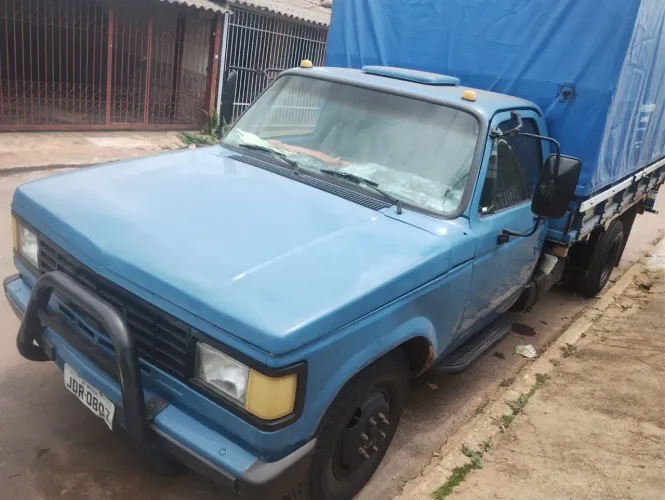 Vendo caminhão