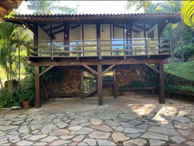 Chacara com 240 M2 com 3 quartos em Aragoiânia - GO