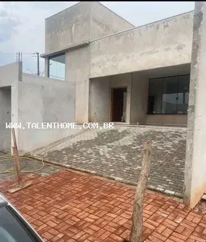 Casa para Venda em Rolândia, Jardim Costa do Sol, 3 dormitórios, 1 suíte, 3 banheiros, 2 v