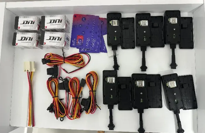RASTREADOR 4G PARA MOTO E CARRO