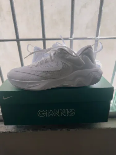 Tênis Nike Giannis Immortality 3