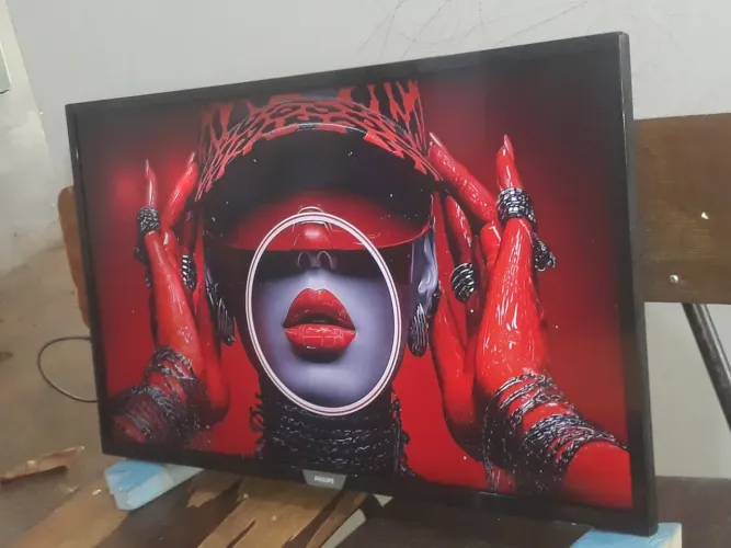 tv 32 smart Philips YouTube Netflix globo play sem detalhes controle entrego *