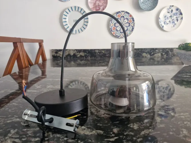 Pendente em vidro fume 