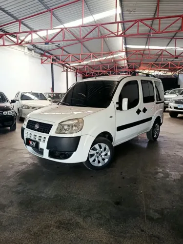 Fiat Doblo Attractive 1.4 Fire Flex 8V 5P 2015