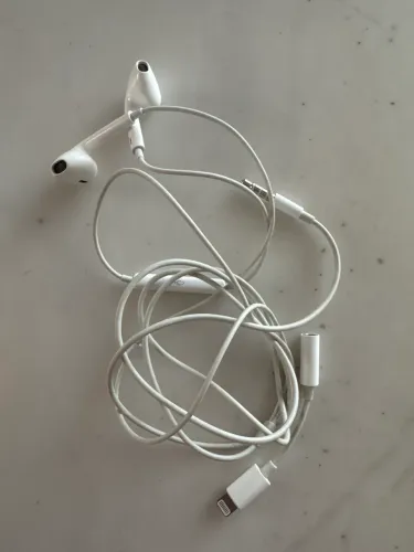 Fone de ouvido original Apple IPhone com adaptador Lightning 